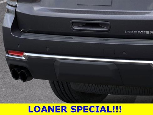 New 2025 Chevrolet Suburban Premier image 14