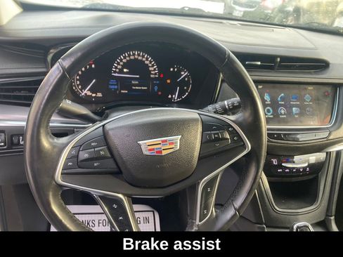 Used 2017 Cadillac XT5 Luxury image 18