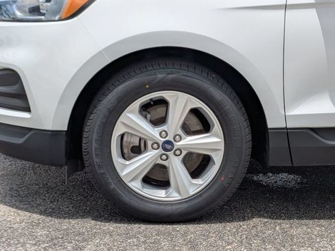 Used 2022 Ford Edge SE AWD/4WD image 12