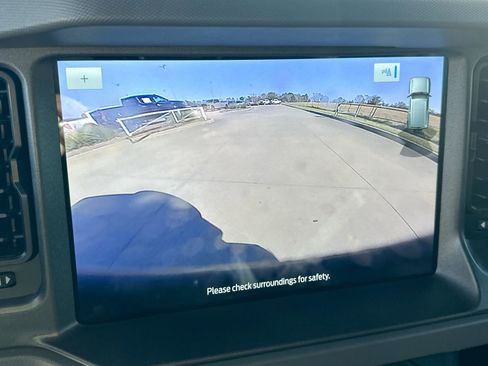 Used 2024 Ford Bronco Black Diamond image 17