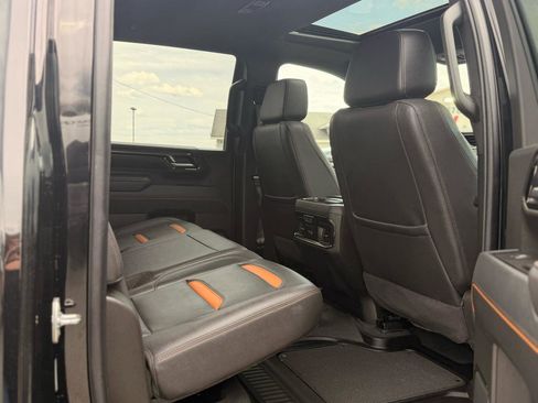 Used 2025 GMC Sierra 2500 AT4 w/ AT4 Premium Plus Package AWD/4WD image 20