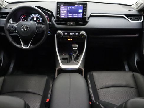 Certified 2022 Toyota RAV4 Limited FWD image 31