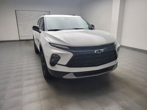 Used 2024 Chevrolet Blazer LT w/ Convenience Package FWD image 14