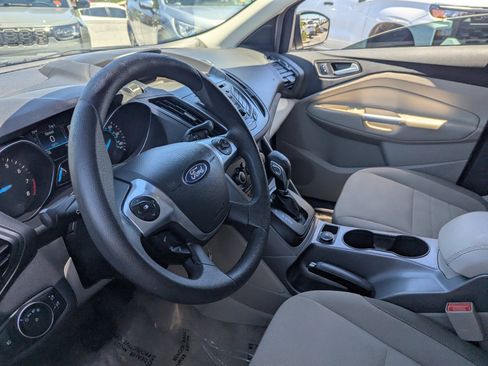 Used 2016 Ford Escape SE FWD image 15