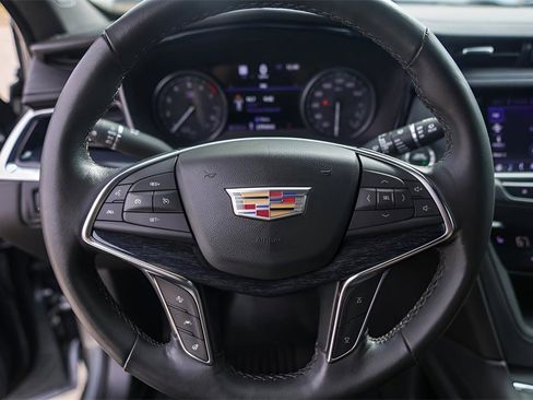 Used 2023 Cadillac XT5 Premium Luxury w/ Technology Package image 12