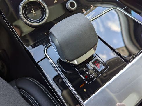 Used 2023 Land Rover Range Rover Velar S image 18