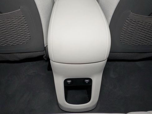 Used 2023 Hyundai Ioniq 5 Limited AWD/4WD image 22