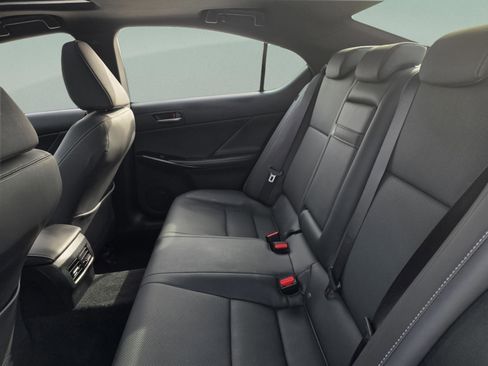 Used 2025 Lexus IS 300 IS 300 w/ Comfort Package image 21