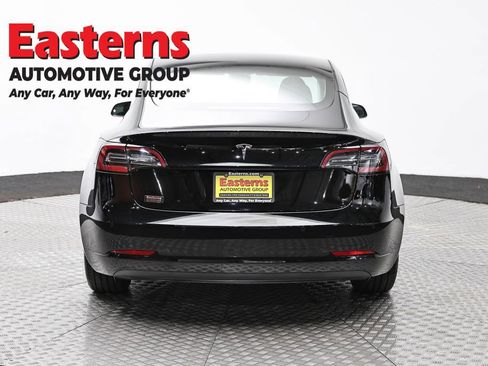 Used 2021 Tesla Model 3 Standard Range Plus image 6