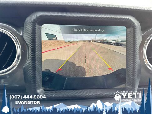 Used 2023 Jeep Gladiator Overland image 30