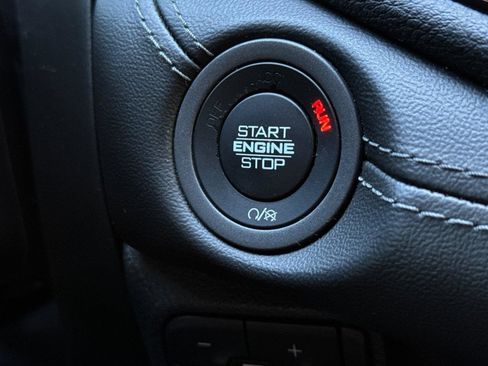 Used 2022 Dodge Durango GT image 25