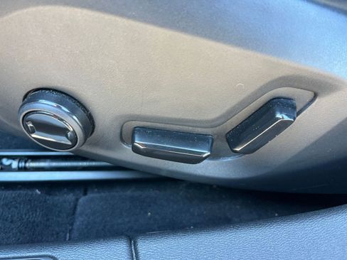 Used 2025 Volvo V60 B5 Cross Country Plus image 23