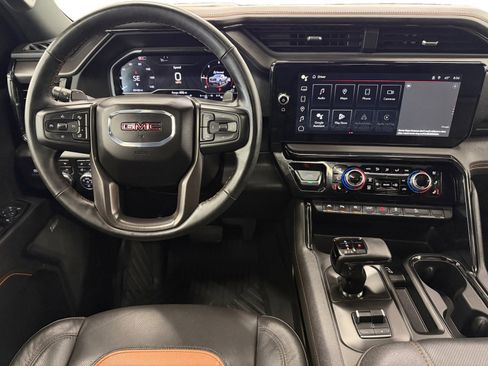 Used 2024 GMC Sierra 1500 AT4 w/ Technology Package AWD/4WD image 13