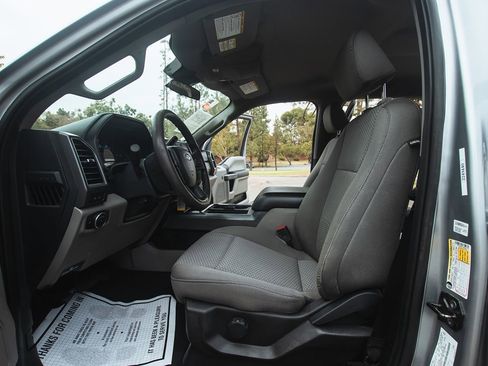 Used 2022 Ford F250 XLT w/ FX4 Off-Road Package image 18