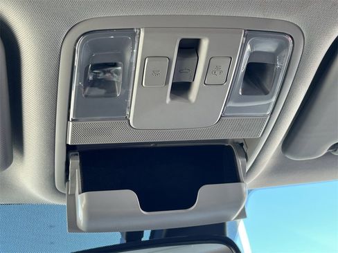 Used 2025 Kia Soul GT-Line image 19