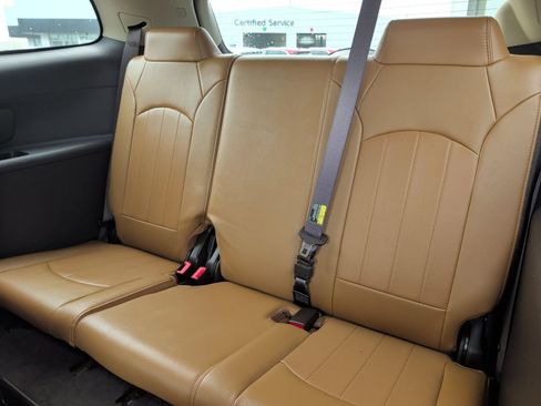 Used 2017 Buick Enclave Leather AWD/4WD image 20