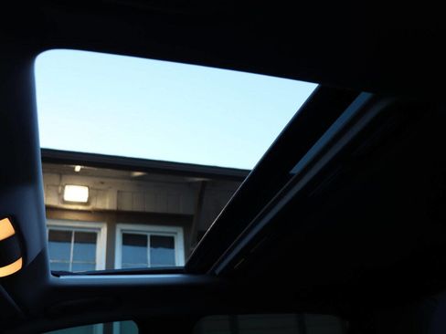 Used 2013 Mercedes-Benz E 350 Sedan image 36