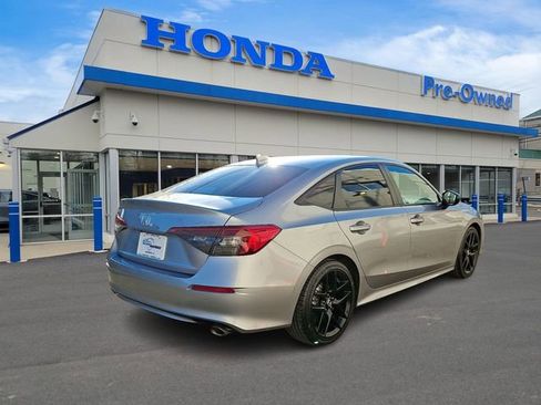 Used 2024 Honda Civic Sport image 4