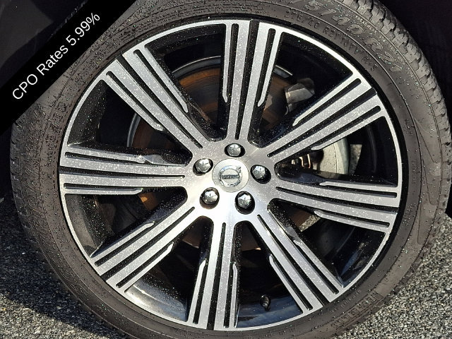 Certified 2025 Volvo XC90 T8 Plus w/ Protection Package Premier AWD/4WD image 10