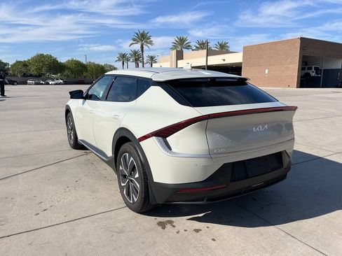 Used 2024 Kia EV6 Light RWD image 7