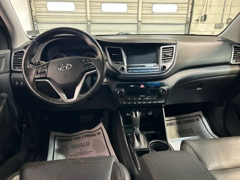 Used 2018 Hyundai Tucson Limited w/ Ultimate Package 02 AWD/4WD image 4