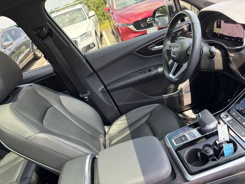 Used 2023 Audi Q7 2.0T Premium Plus AWD/4WD image 33