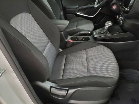 Used 2024 Kia Soul LX w/ Option Group 015 image 19