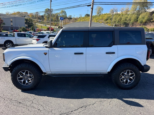 Used 2024 Ford Bronco Badlands AWD/4WD image 2