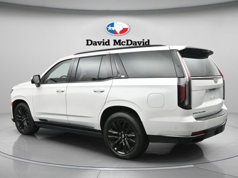 Used 2023 Cadillac Escalade Sport Platinum AWD/4WD image 6