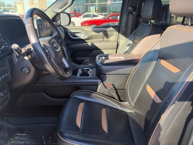 Used 2021 GMC Yukon AT4 w/ AT4 Premium Plus Package AWD/4WD image 9