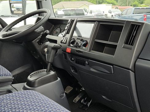 New 2024 Chevrolet Low Cab Forward image 18