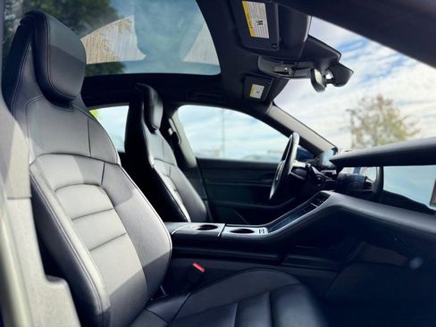 Used 2022 Porsche Taycan 4S image 23