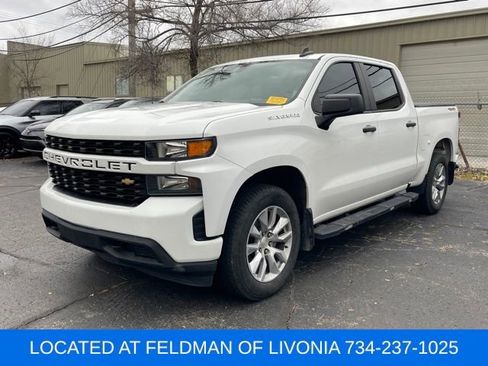 Used 2020 Chevrolet Silverado 1500 Custom w/ Custom Value Package image 1