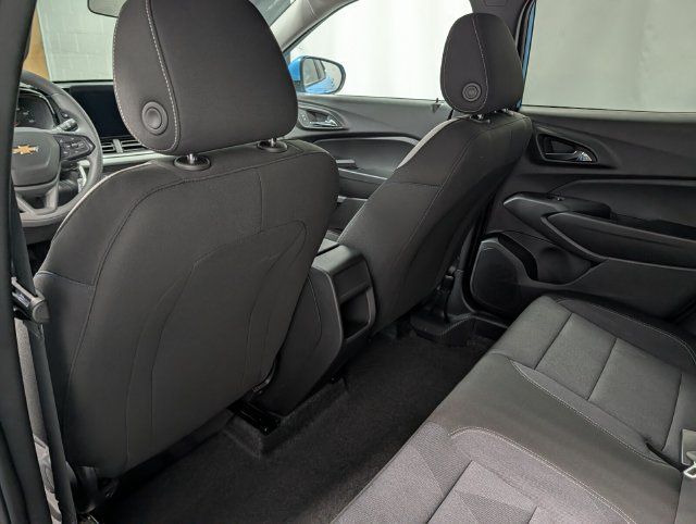 New 2026 Chevrolet Trax LS w/ LS Convenience Package FWD image 12