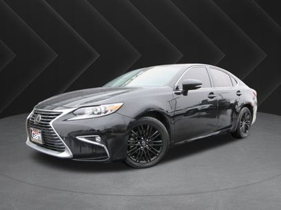 Used 2017 Lexus ES 350 w/ Premium Package