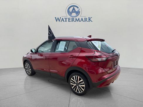 Certified 2024 Nissan Kicks SV FWD image 3