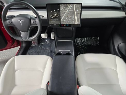 Used 2022 Tesla Model Y Performance AWD/4WD image 4