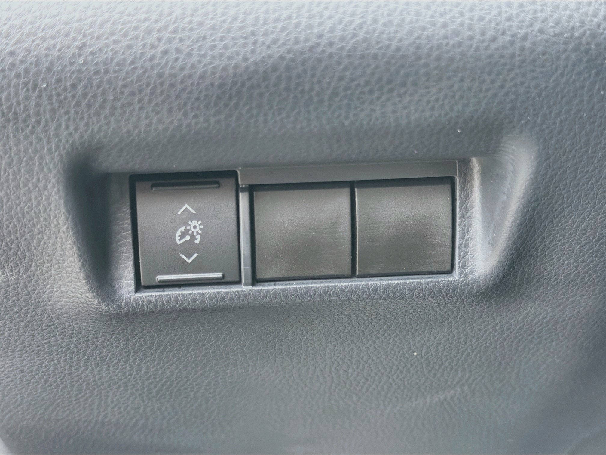 Used 2026 Toyota RAV4 LE FWD image 32
