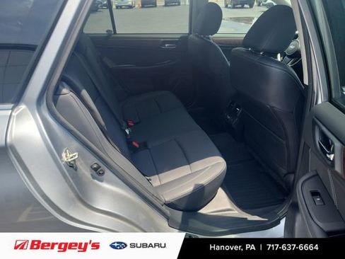 Used 2018 Subaru Outback 2.5i Limited AWD/4WD image 10