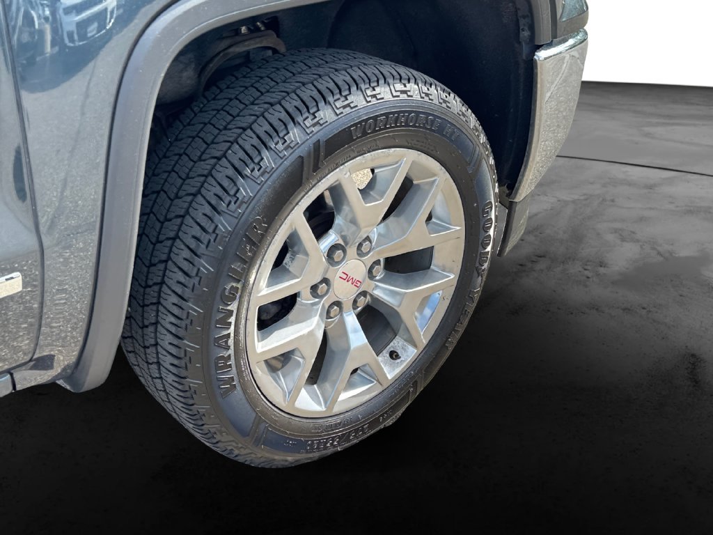 Used 2018 GMC Sierra 1500 SLT AWD/4WD image 13