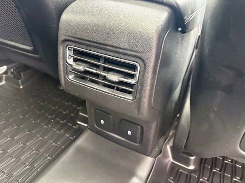 Used 2025 Lincoln Corsair Grand Touring w/ Equipment Group 301A AWD/4WD image 33
