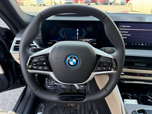 Used 2025 BMW i4 eDrive40 w/ Premium Package RWD image 25