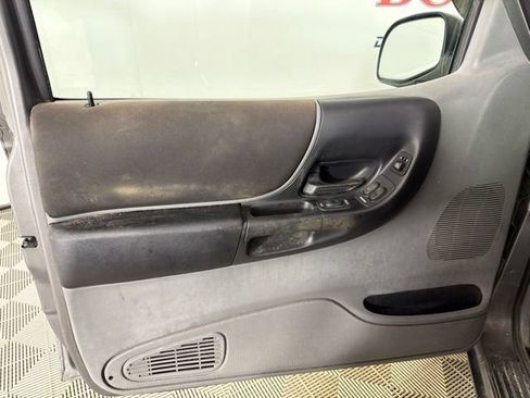 Used 2004 Ford Ranger Edge RWD image 12