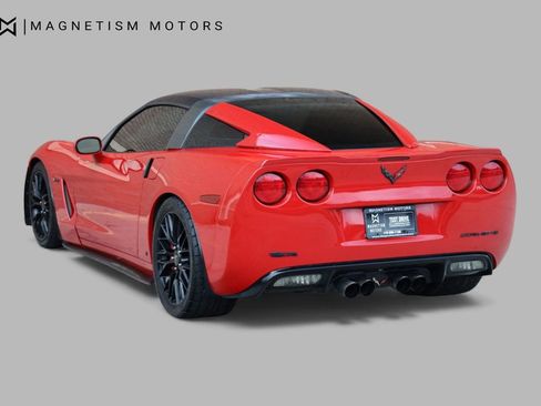 Used 2006 Chevrolet Corvette Coupe w/ Preferred Equipment Group image 7