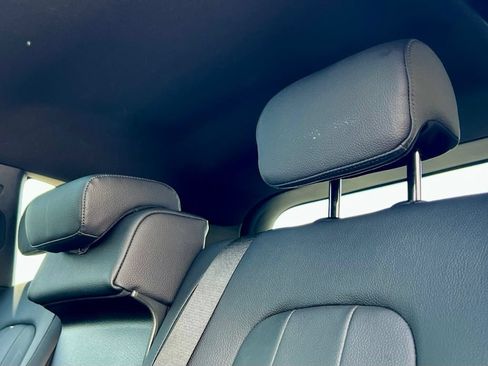 Certified 2023 Mercedes-Benz GLB 250 4MATIC image 13