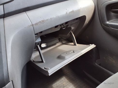 Used 2017 Nissan NV200 S FWD image 16