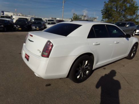Used 2014 Chrysler 300 S image 53