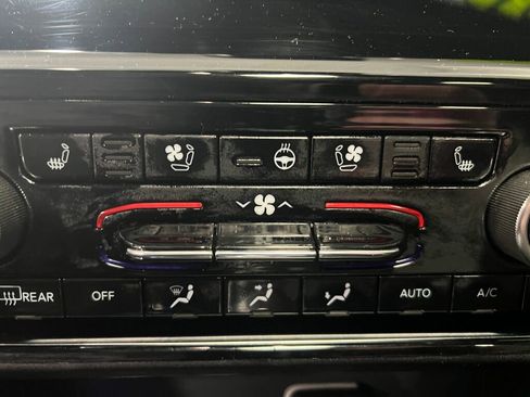 Used 2021 Jeep Grand Cherokee L Summit w/ Advanced Protech Group IV image 15