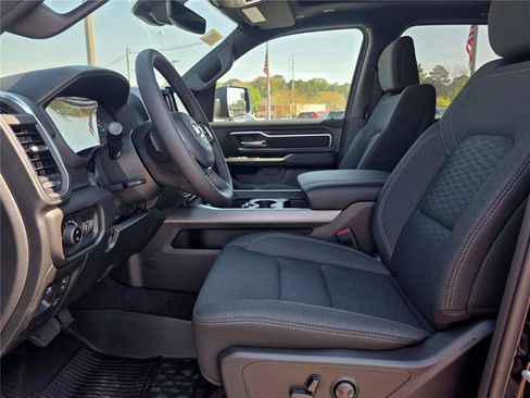 New 2026 RAM 1500 Big Horn AWD/4WD image 18