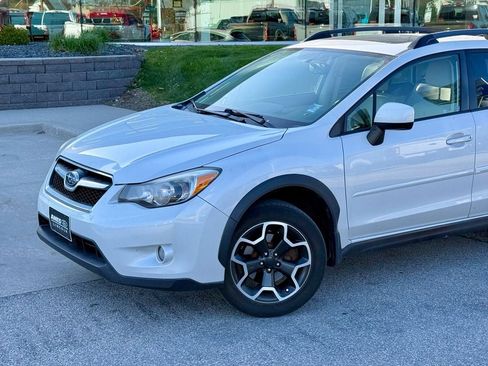 Used 2014 Subaru Crosstrek 2.0i Limited AWD/4WD image 2